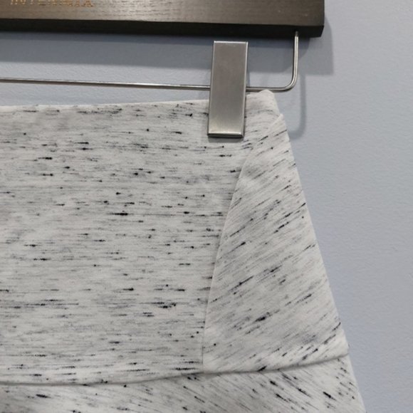 Wilfred Terrasse Skirt Heather White - Picture 2 of 7